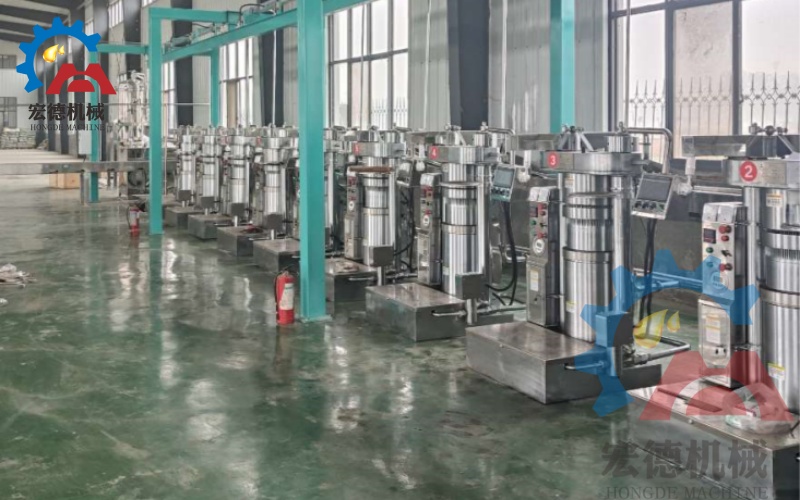 宏德液壓榨油機低溫壓榨核桃油保留油脂營養成分
